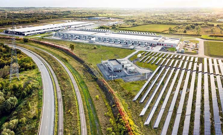 An on-site solar energy array at the Google data center campus iin Belgium. (Photo: Google)