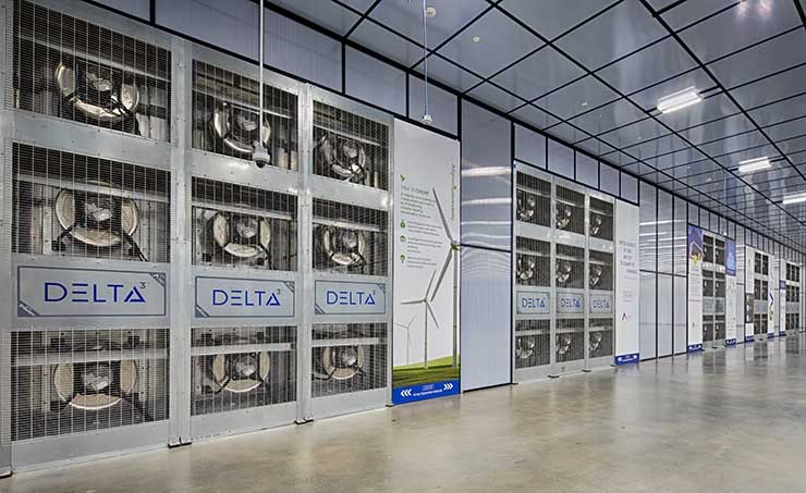 A cooling wall of Delta-3 units inside an Aligned data center. (Photo: Aligned)