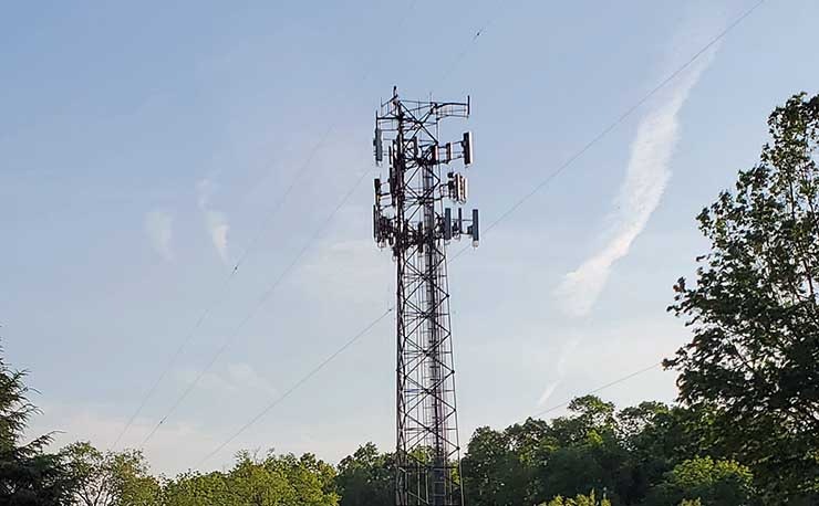 More and more devices are using wireless connections to send data across corporate networks, posing challenges for network operations. (Image: Colleen Miller)