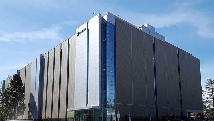 The CoreSite SV7 data center is a four-story data center in Santa Clara, Calif. (Photo: Rich Miller)