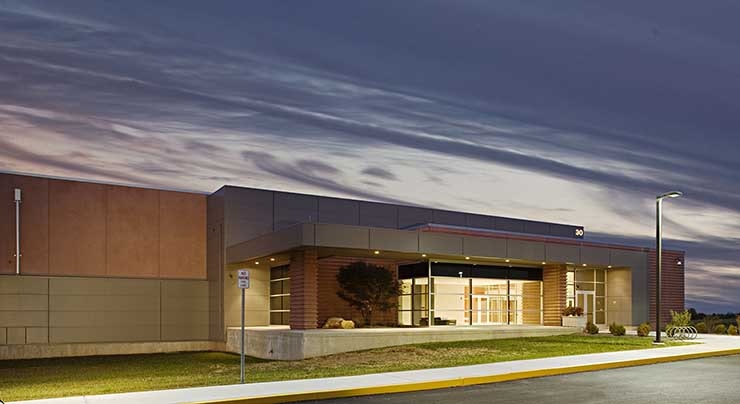 The exterior of the new Flexential facility in the Philadelphia market. (Photo: Flexential)