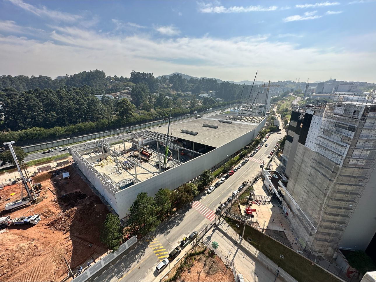 Scala Data Centers' Tambor&eacute; Campus in S&atilde;o Paulo, Brazil. The site's second phase of development adds142 MW to enable the digital future in LATAM via state-of-the-art sustainable buildings, designed to support high densities up to 70kW per rack and liquid cooling technology for Machine Learning deployments.