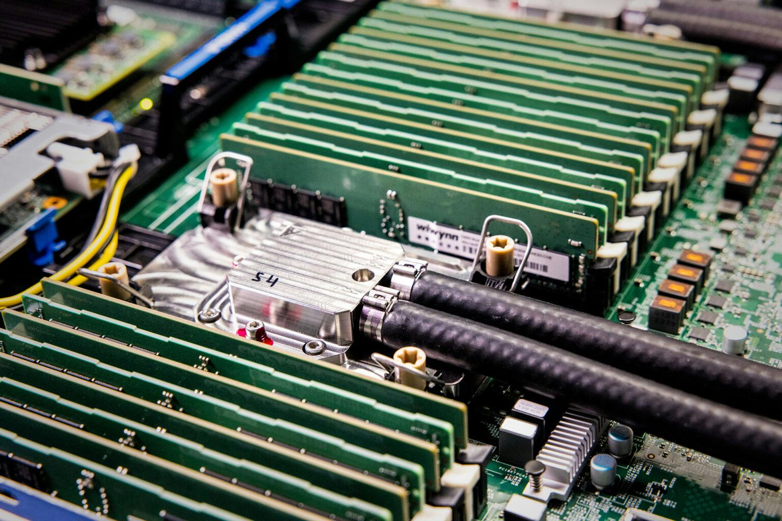 Microfluidics equipped server. Photo by Dan DeLong for Microsoft