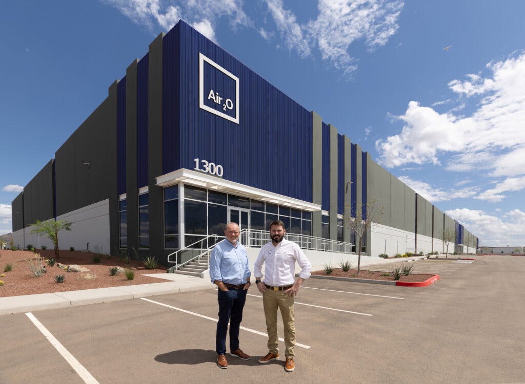 69d02ba94809e5c3a9104edd Air2o Bluex31024x750