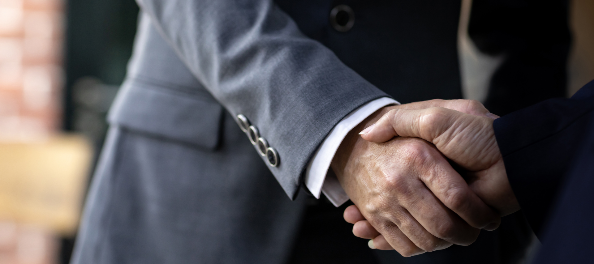 Copyright Vichaya Kiatyingangsulee Dreamstime Men Shaking Hands 5db729d1f0937