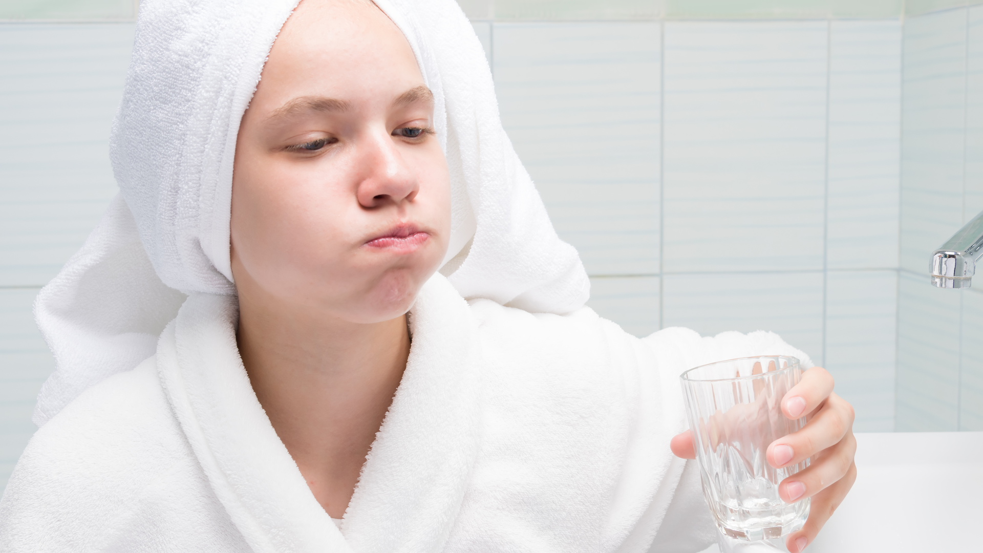 2005 De Cmos P01 5e95f86c447e1