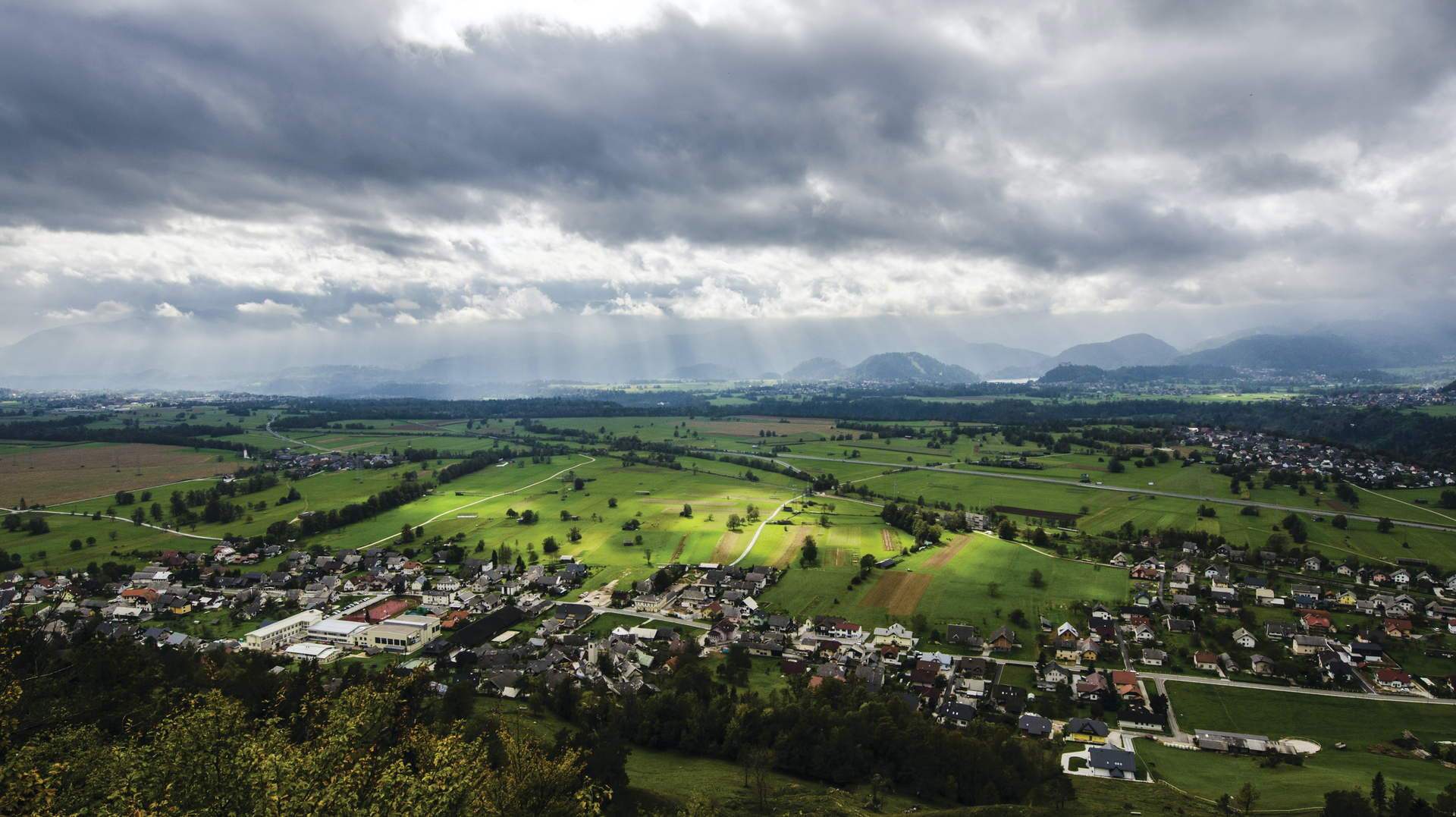 2008 De Cmas P01 5f57a8e22d08c