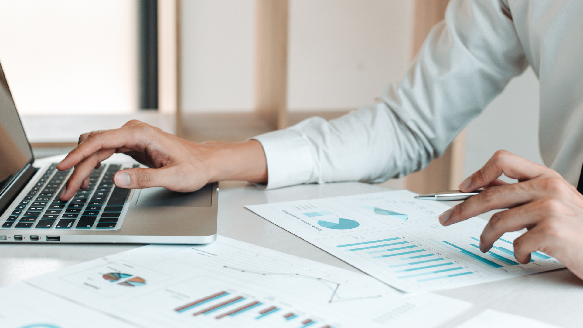 2011 De Cenr P01 5fa96ff35eb80