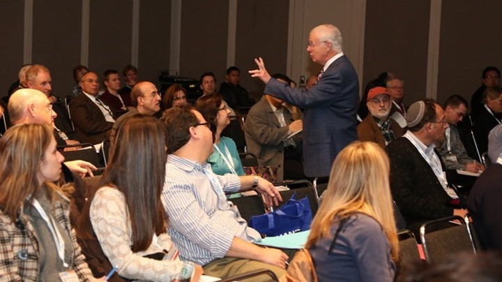 Figure 1: A major characteristic of a successful small live program is the personality and delivery of the instructor. With a few exceptions, this is lost in virtual programs.