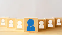 2208 De Choo P01 62c8467e56768 2208 De Choo P01 62c8467e56768