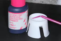 Figure 13: G-CEM One adhesive enhancing primer Figure 13: G-CEM One adhesive enhancing primer