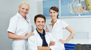 Content Dam Diq Online Articles 2016 03 Dentist Staff 1