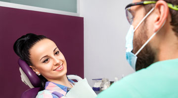 Content Dam Diq Online Articles 2016 06 Dentist With Patient 1