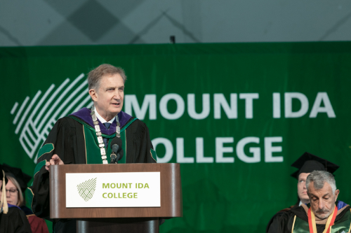 Mtidacommencementmain42718