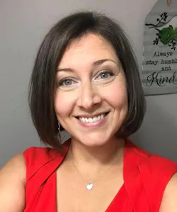 Sandy Lee Headshot Sandy Lee Headshot