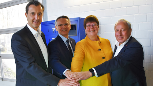 Carlos Lange, Matthias Bonse, Dr. Gerta Gerdes-Stolzke and Horst Kornelius formally commission the new CHP plant in Wahlstedt, Segeberg, in Schleswig-Holstein.