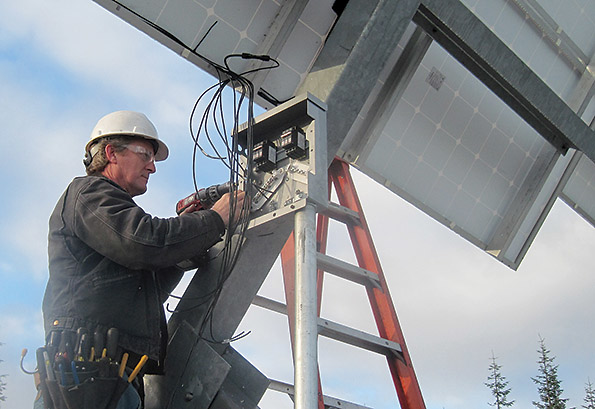 stand-alone and grid-tied power systems, hybrid renewable energy systems