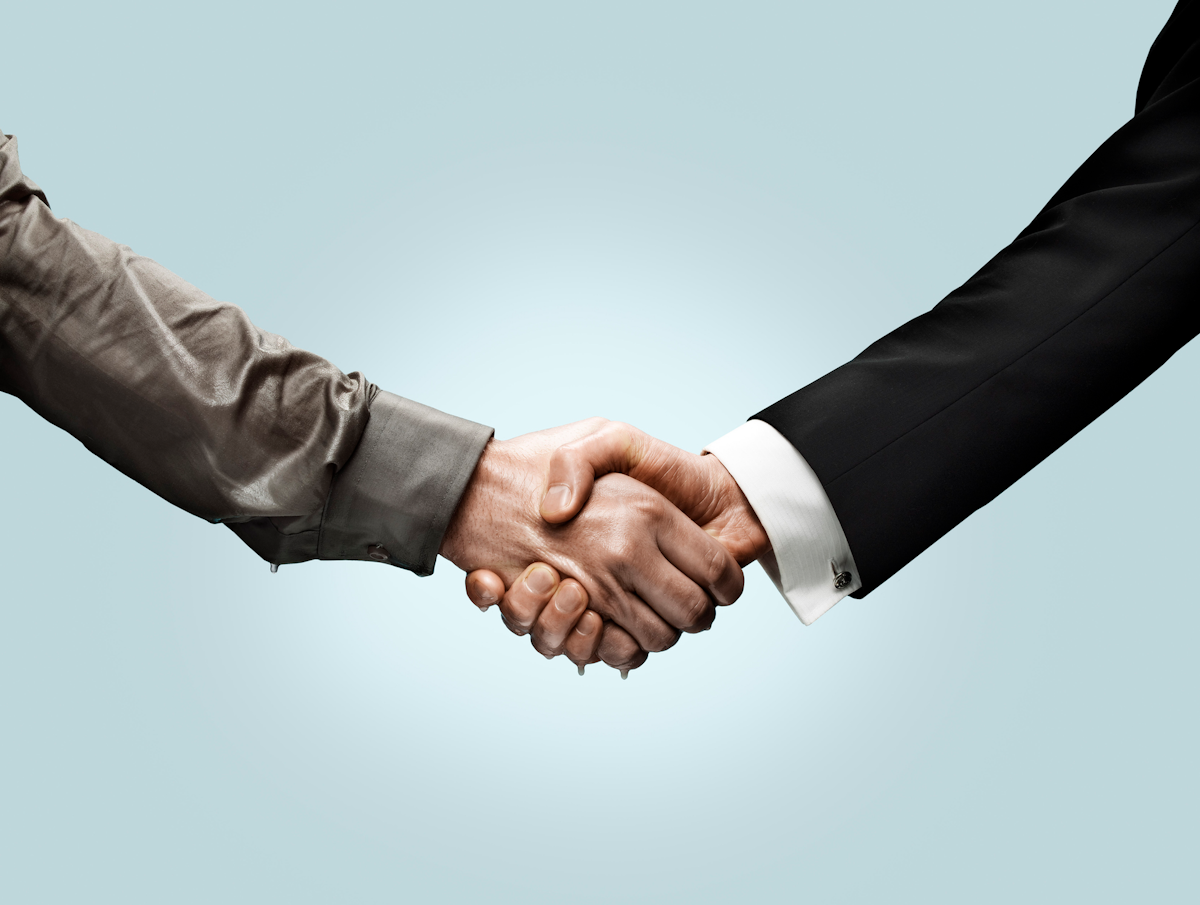 Universal Lighting Technologies Partners With Esl Spectrum Lighting Ec M