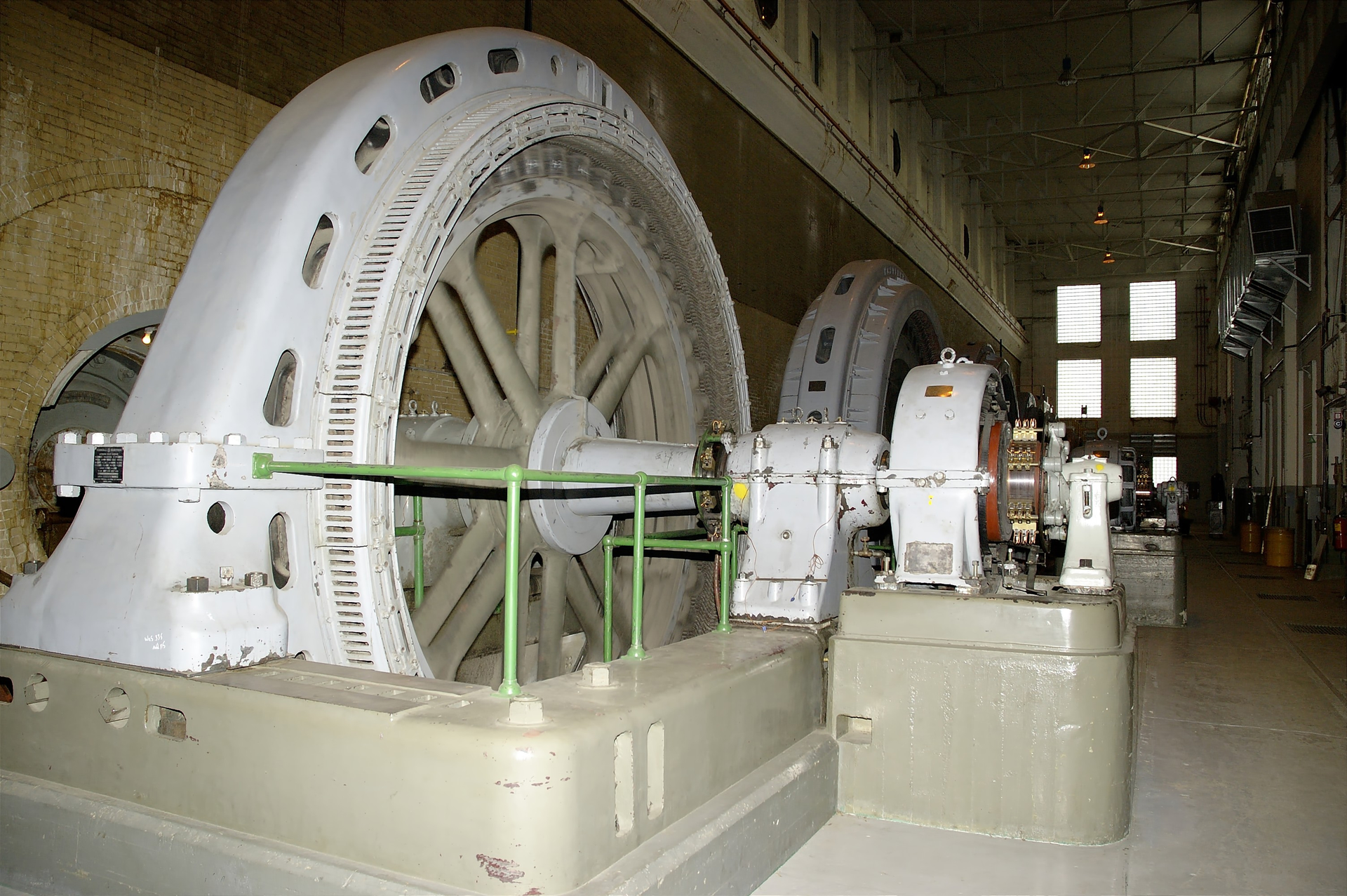 Old Power Generator Alan Heartfield Dreamstime Xxl 84249 5e95cec520709