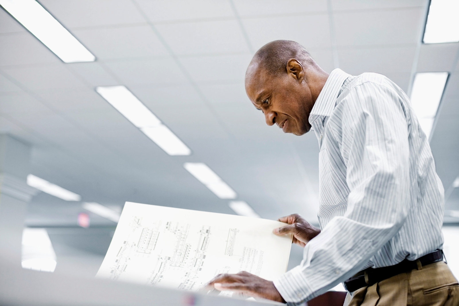 Man And Desk 1 602d7eb2bccc6