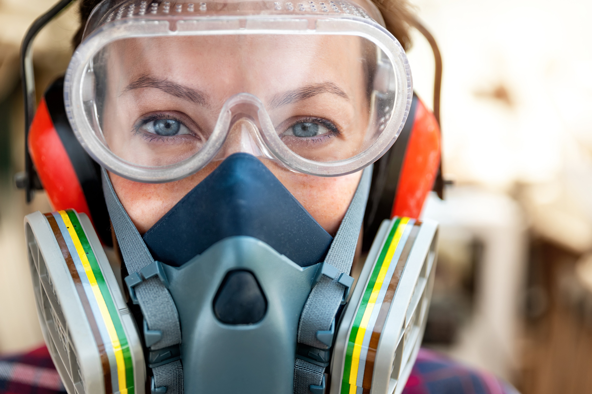 Woman Wearing Respirator Dreamstime Xl 195866288 60b69503eb91b