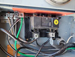 Code Watch 1 (3) Code Watch 1 (3)