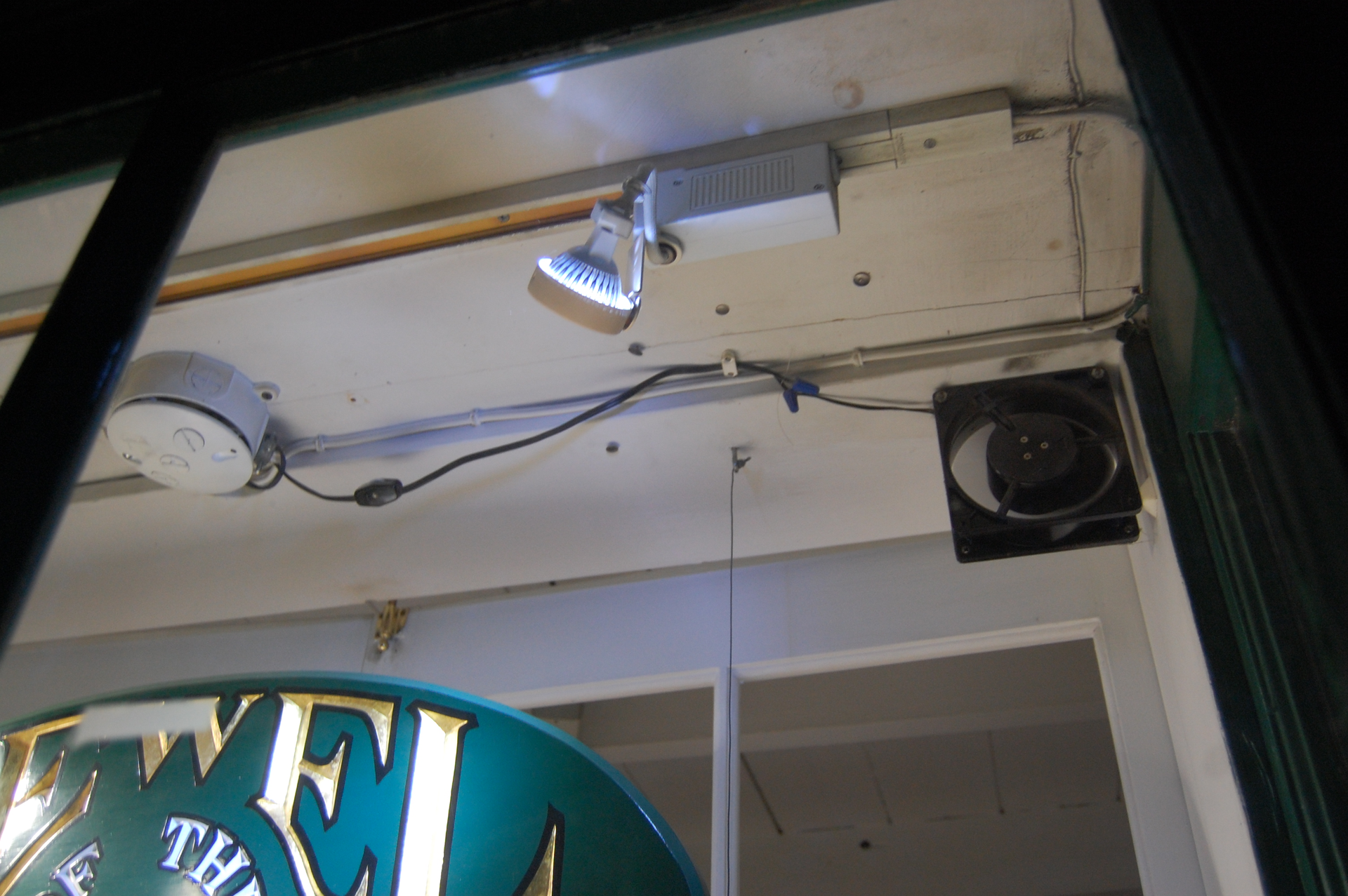 Code Watch 2 3 617063e2c66c6