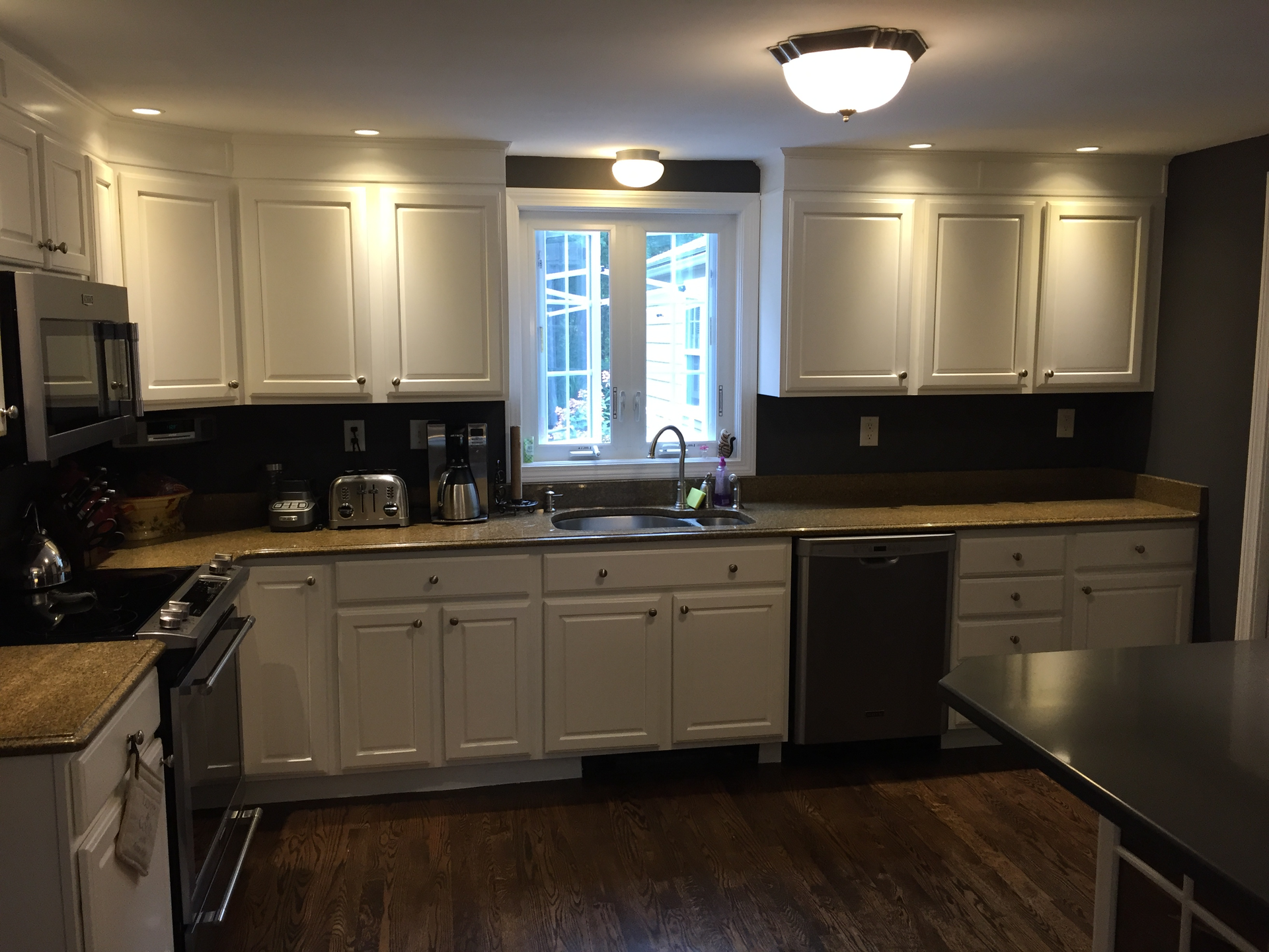 countertop in kitchens with receptacles installed on wall