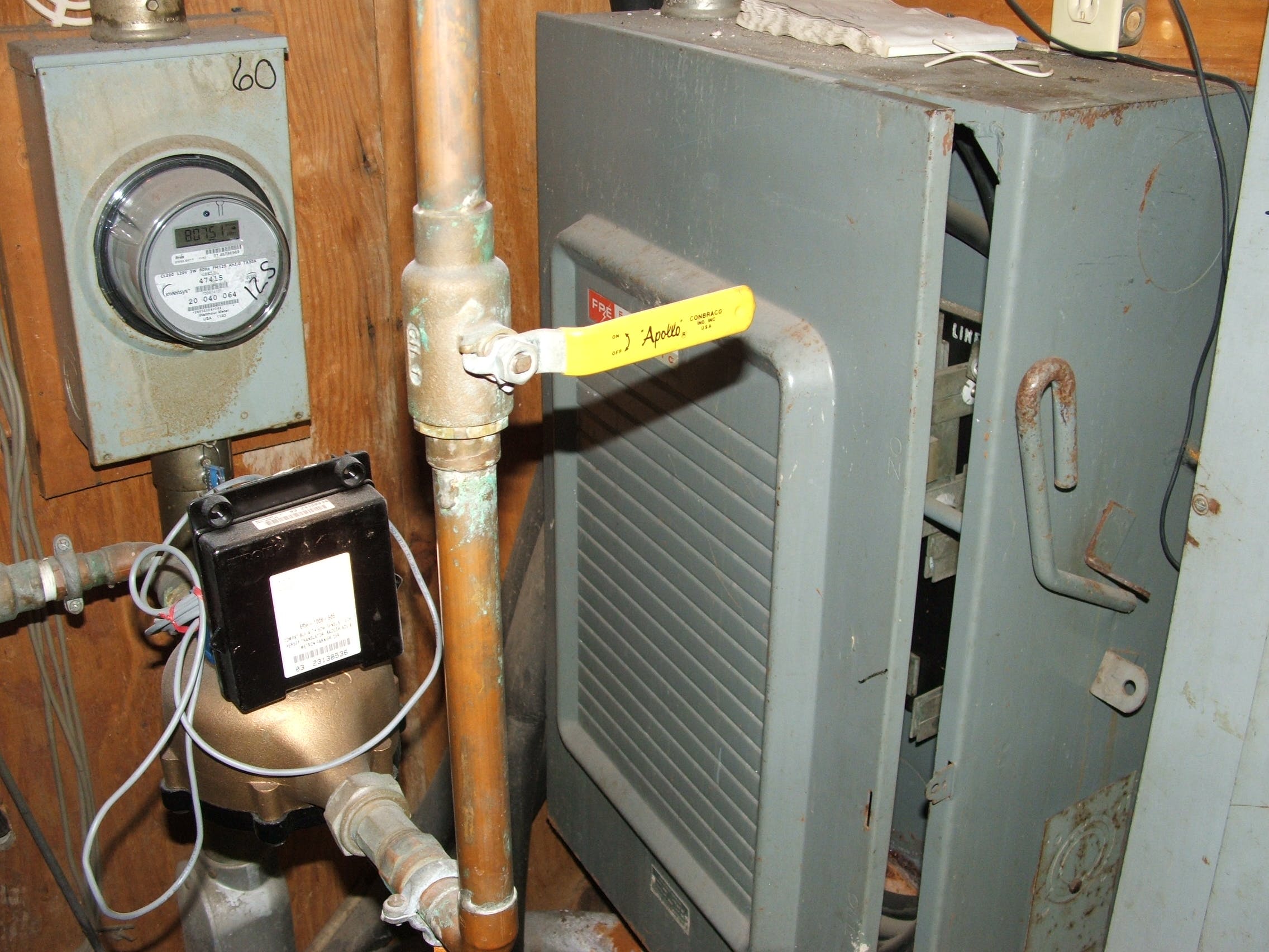 Poor placement of disconnect