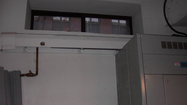 6616e058fed112001e56a118 Code Watch 1