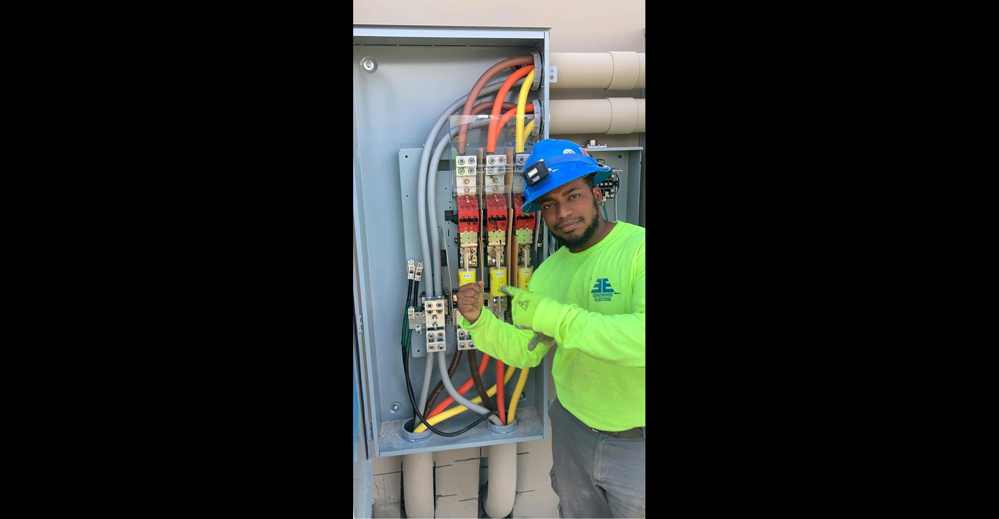 66993518d9f572d12222f5d4 Ortizslide