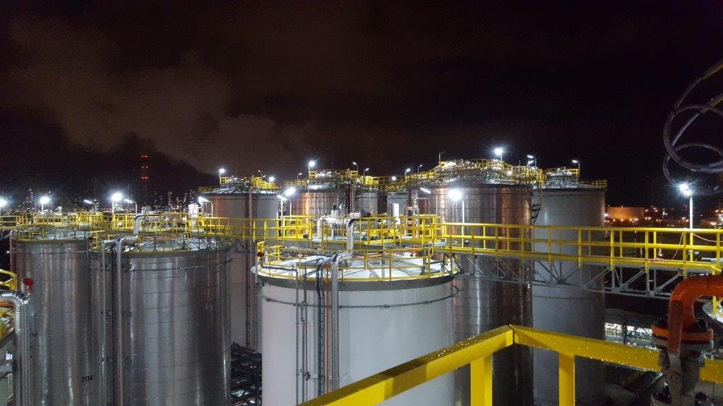 67530d92f95ee76ee963913a Photo1 Rubis