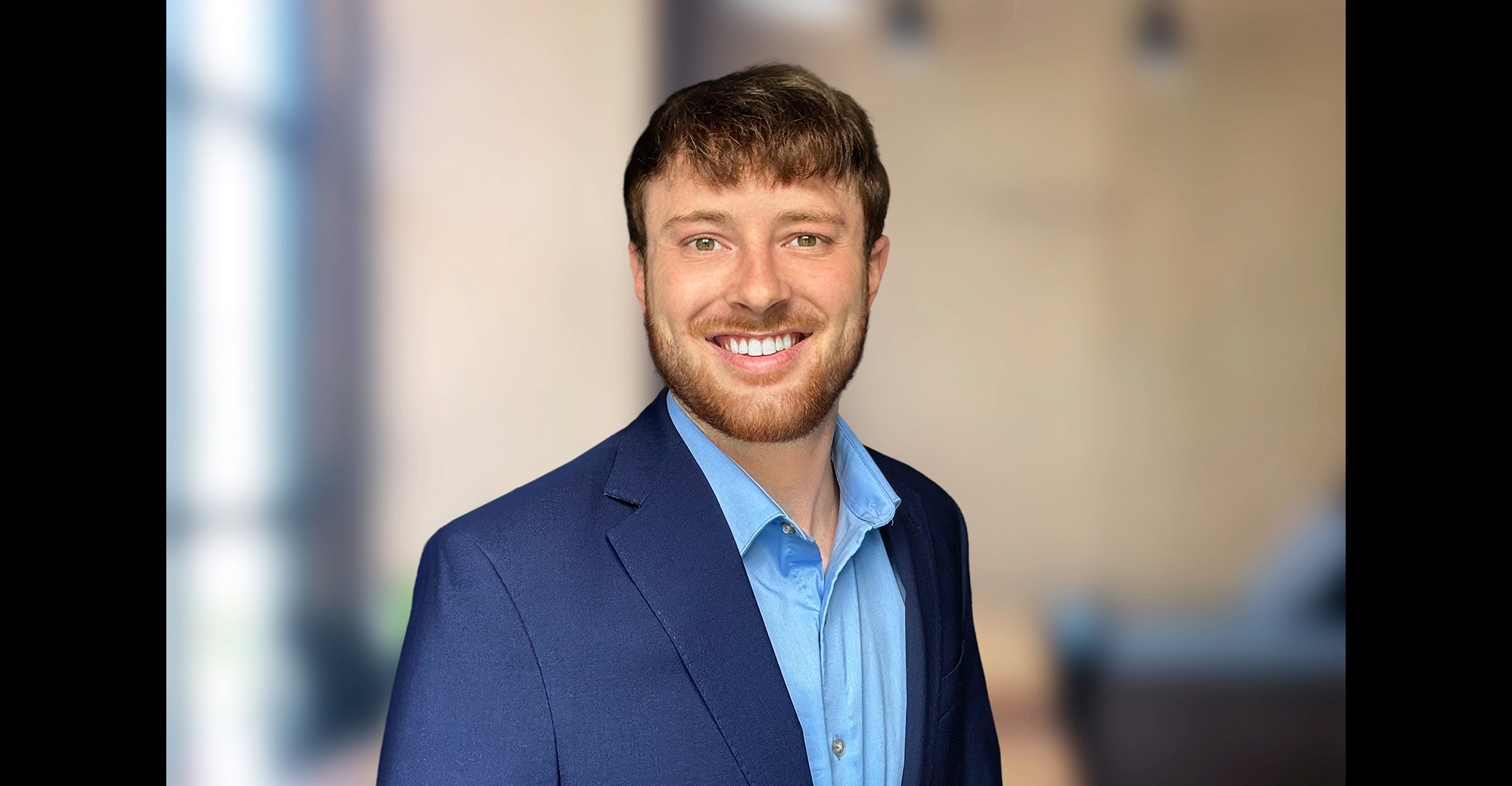 68829365381015e3af5d79f2 Larjcrop1