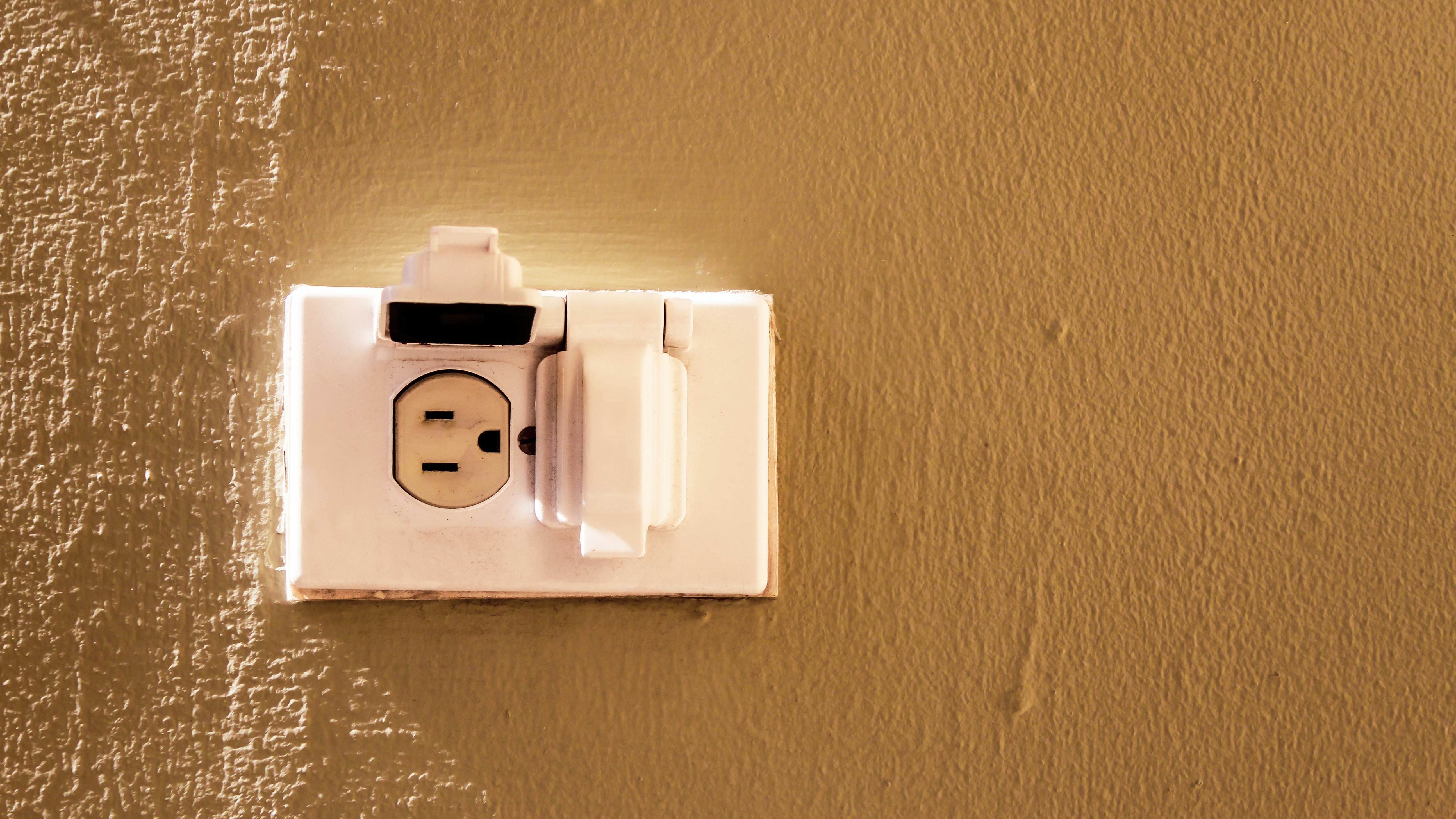 dreamstime_xxl_378768693