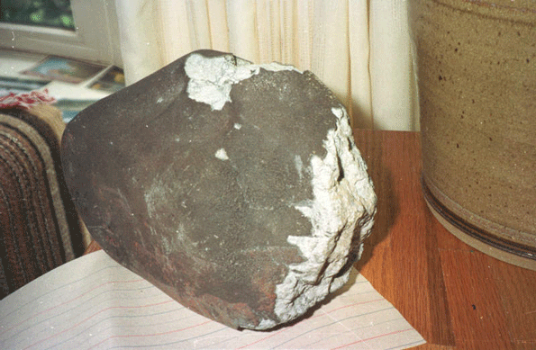 William Menke a professor of earth and environmental science at the LamontDoherty Earth Observatory of Columbia University took this picture of the Peekskill Meteorite