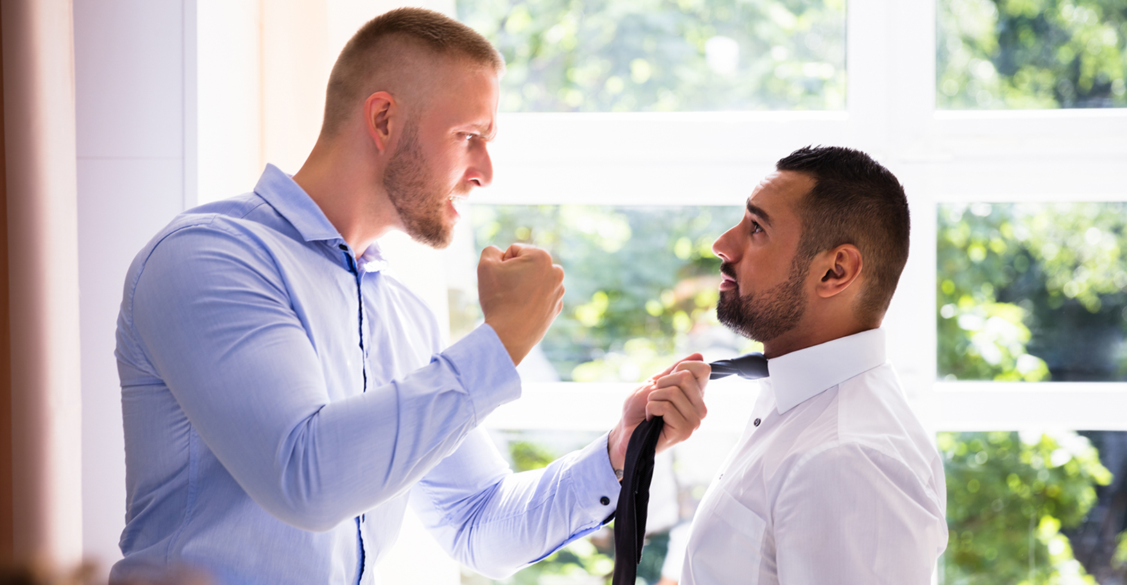 Workplace Threatening Worker 5fa9fa221ca33