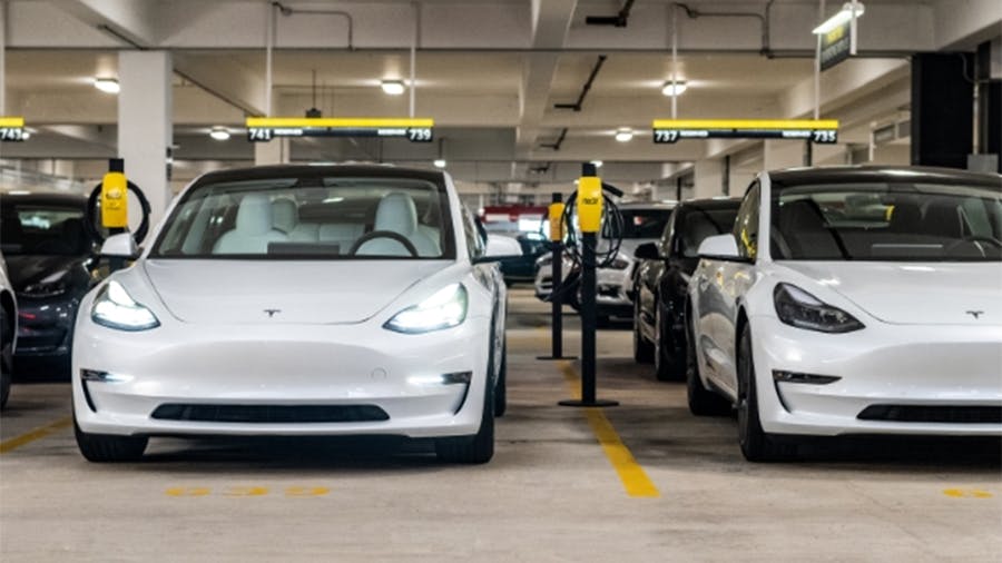 65a050f2b39e67001eb2c9c6 Tesla Hertz