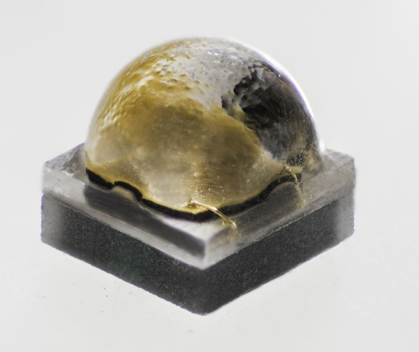 Powerelectronics 2006 1118cree