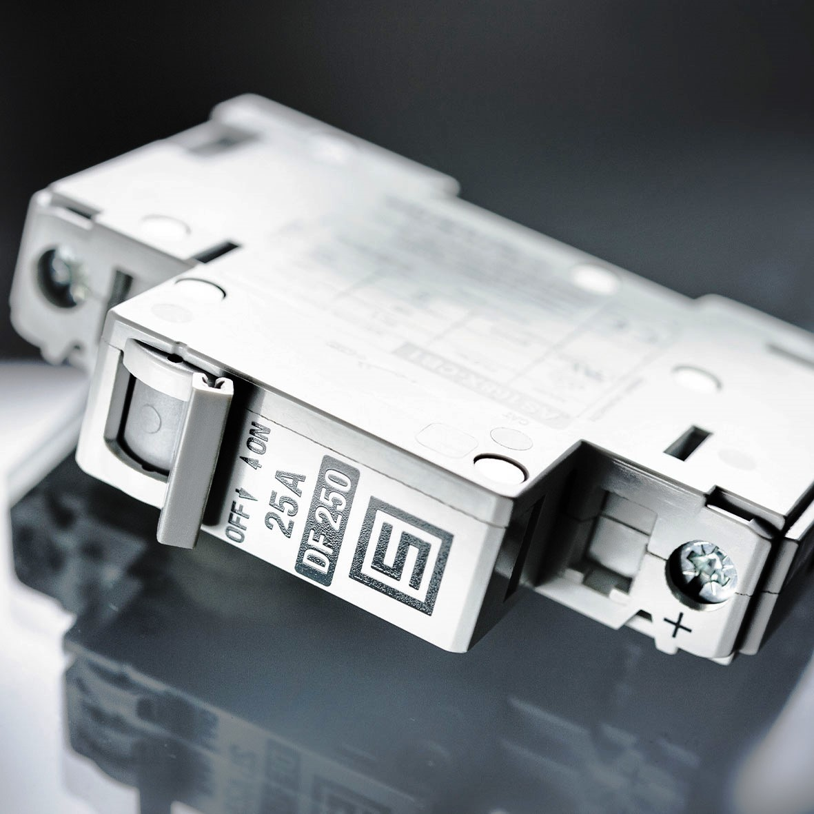 Powerelectronics 4026 016029 Schurter Inc