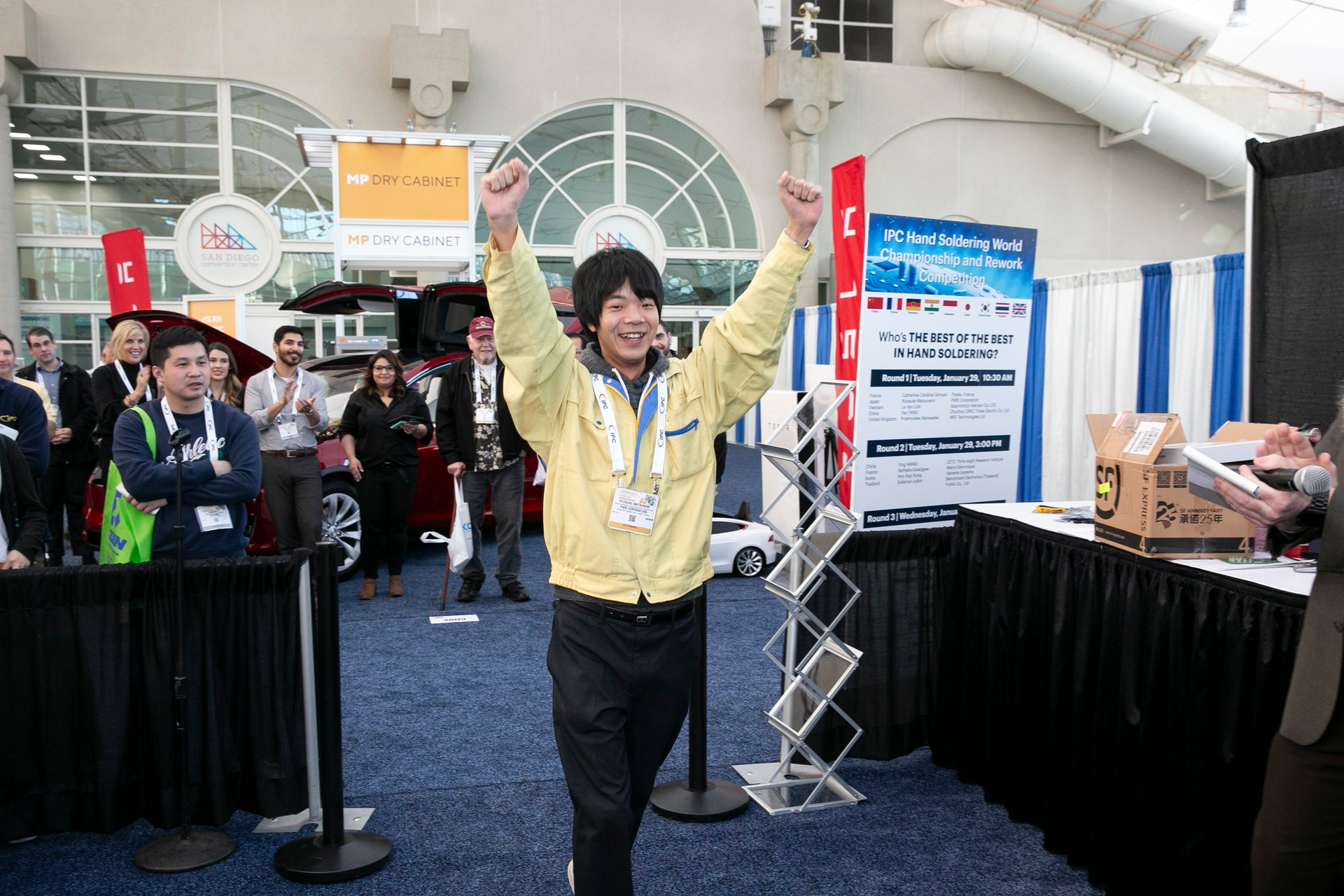 Dy Qb T6q U8 A Id82 W 5c5afbe265634