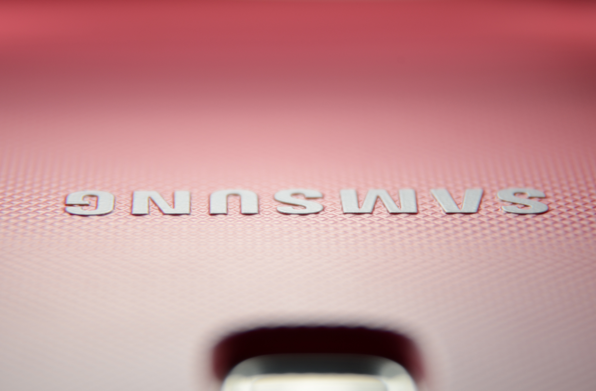 Software has always taken a backseat to Samsung39s semiconductor and hardware businesses But sensing that the tech industry has begun to shift more toward software and artificial intelligence the company has said that it wants to invert that relationship Image courtesy of Dennis Haslam Flickr