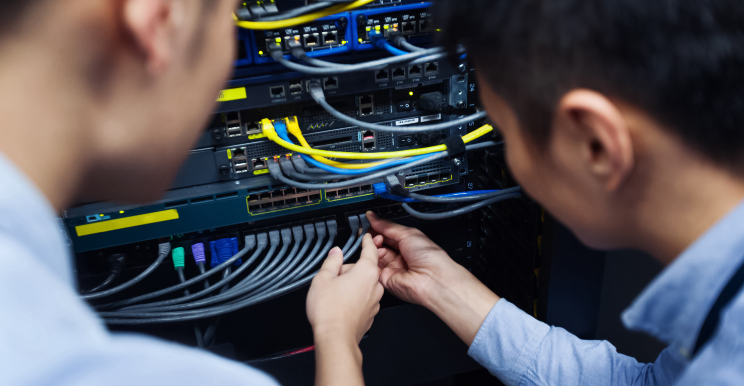 Selecting Film or Electrolytic Capacitors for Power-Conversion Circuits