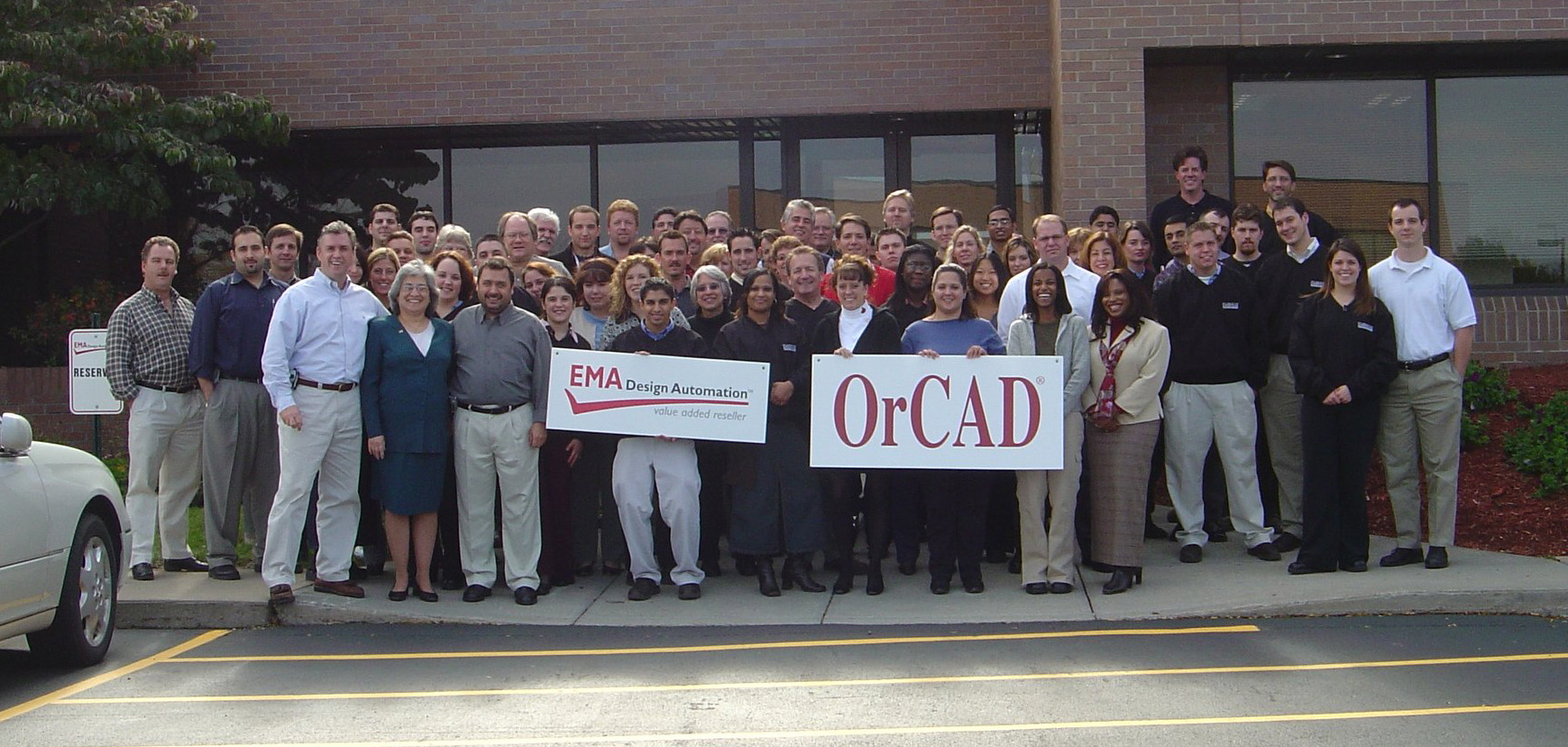 Ema Throwback 5db1d69f0103d