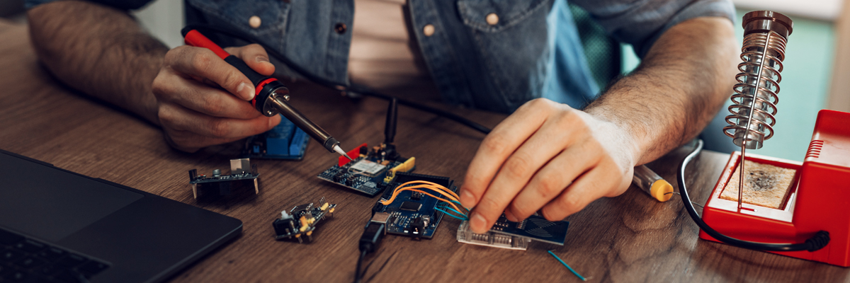 Cellular Modem Vs Module Hero Image 5e31ede818550