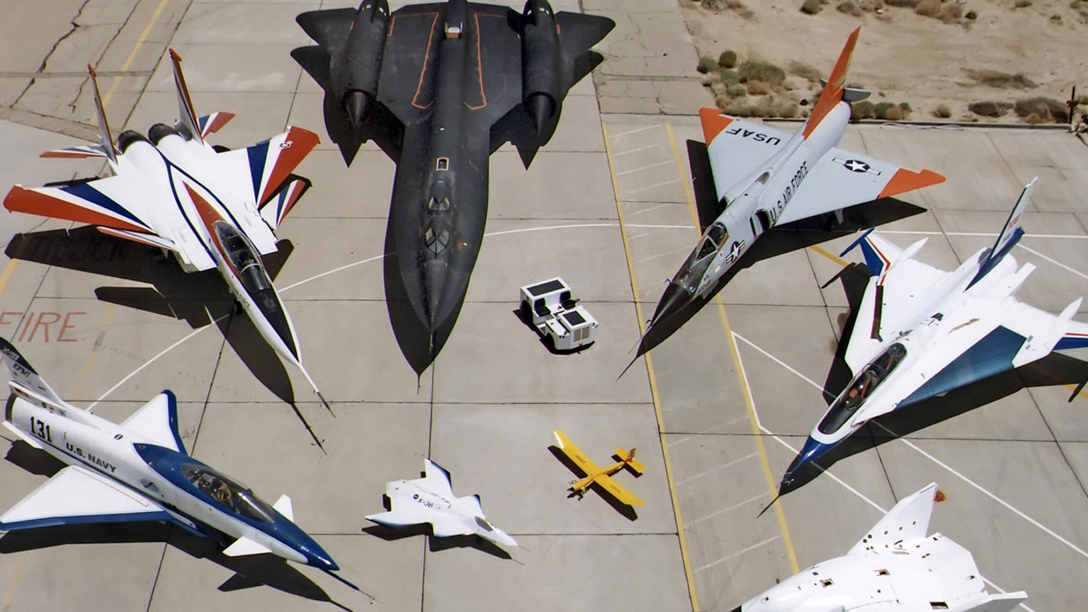 Cw Aircraft Promo 5e46b001d6773