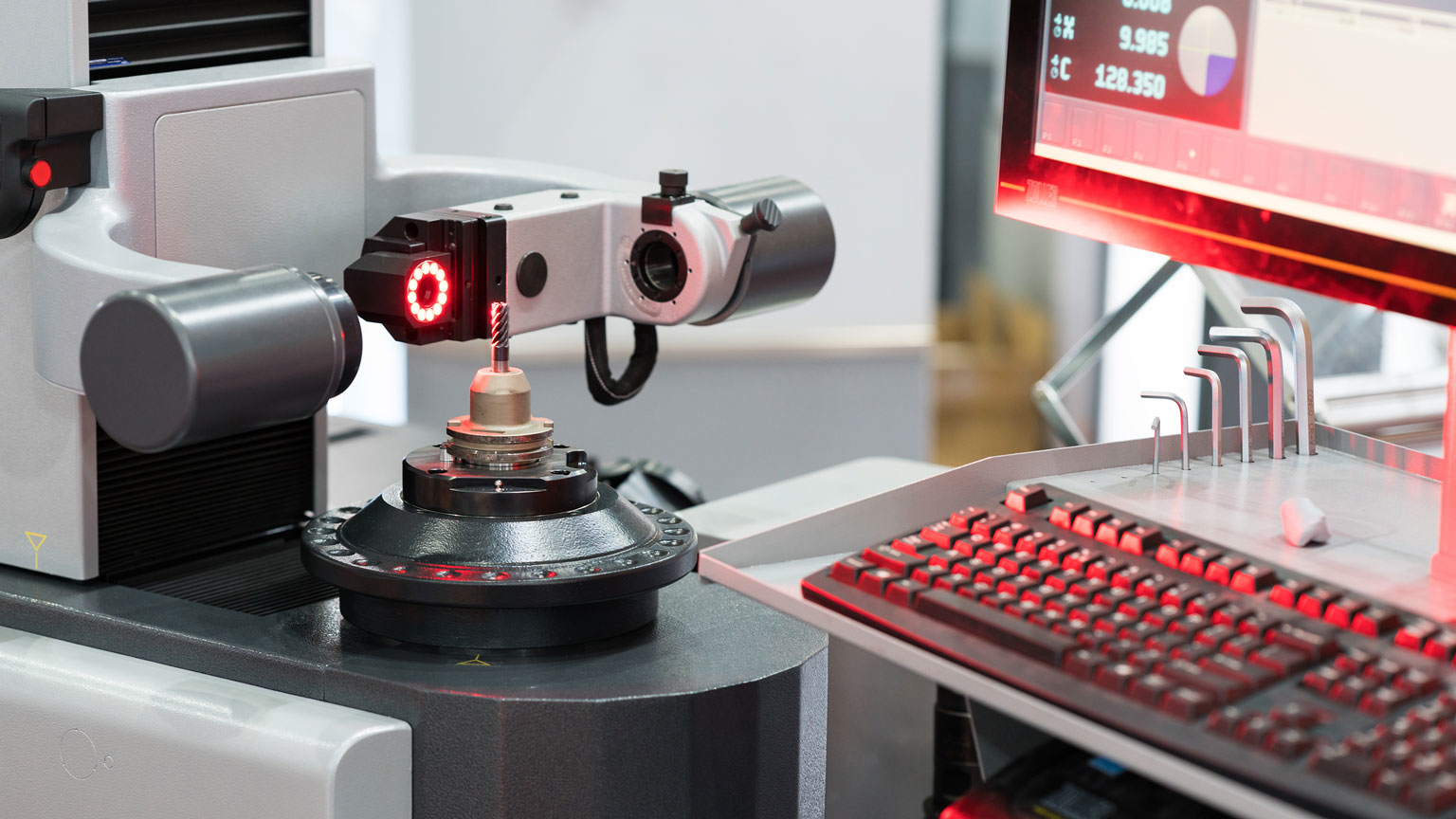 Microscope 96590690 Sorapol Ujjin Dreamstime 5fbe8e574cbc3