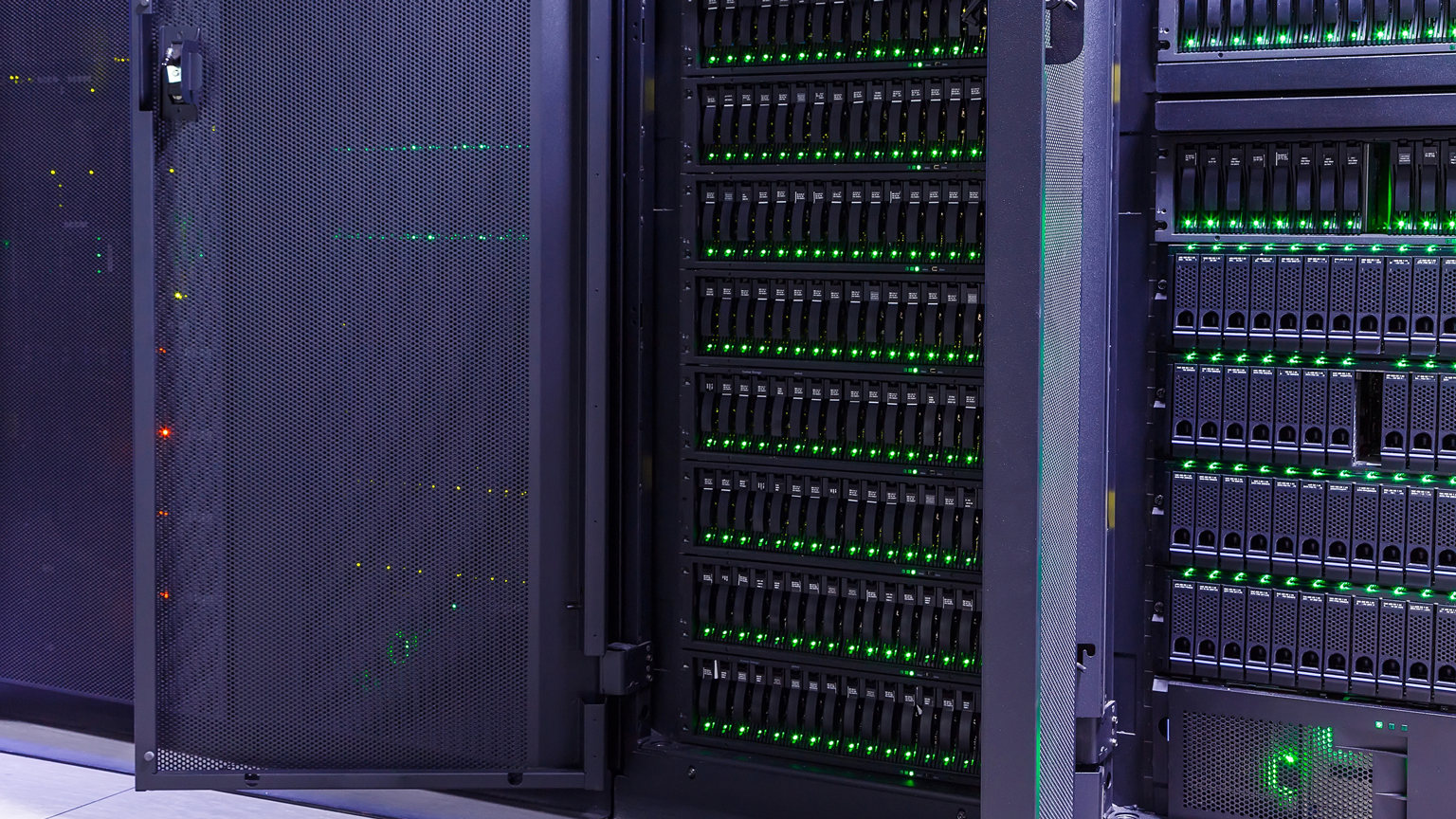 Server Vladomir Timofeev Dreamstime L 98504078 602e734c8692b