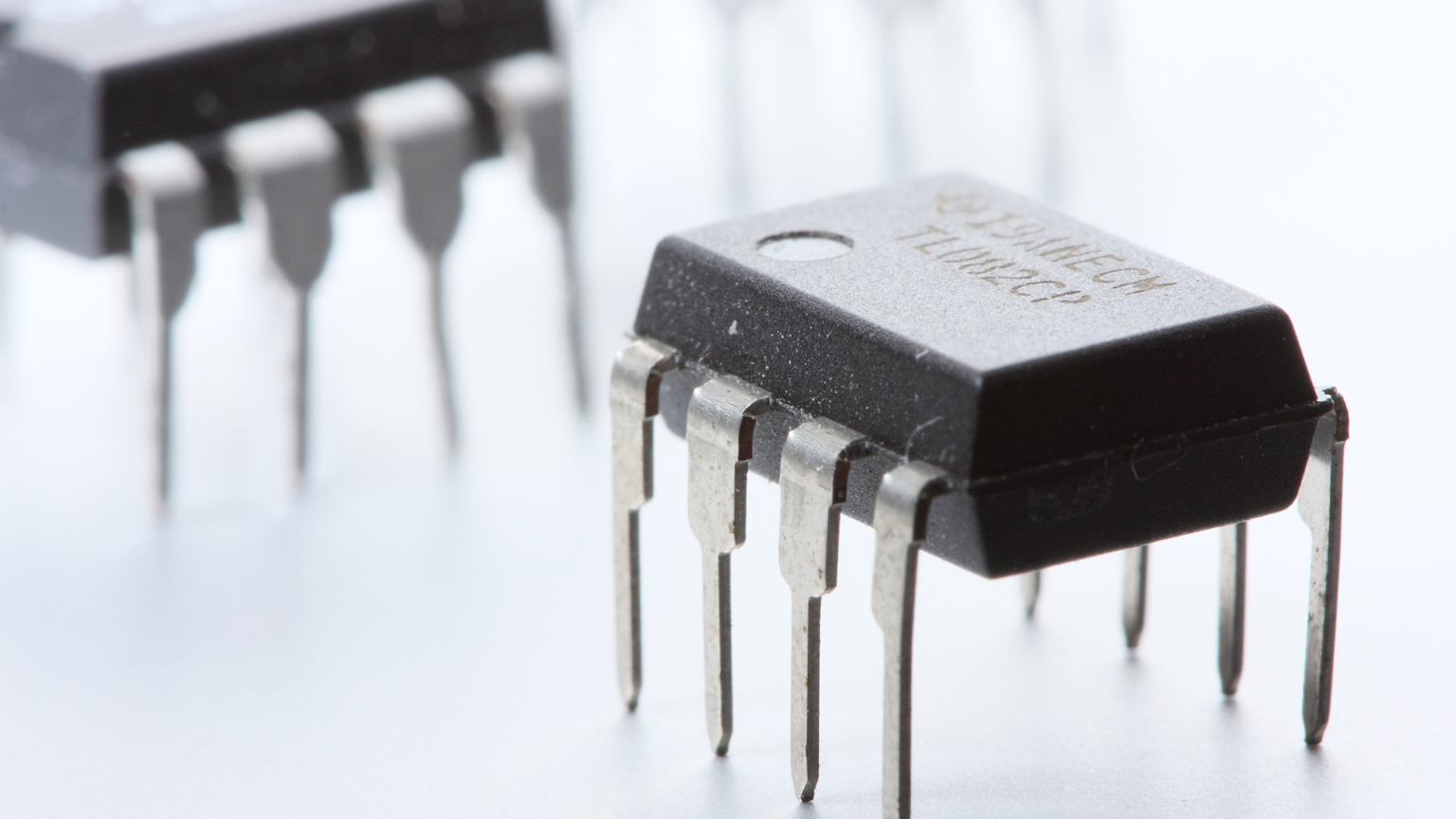 Op Amps Dreamstime Toxotes 10345672