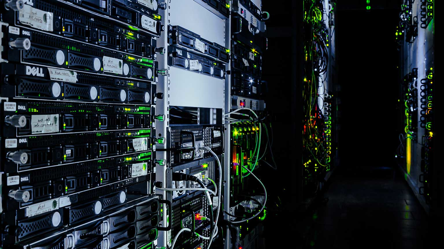 Servers Dreamstime Yuriy Onikienko 50090611