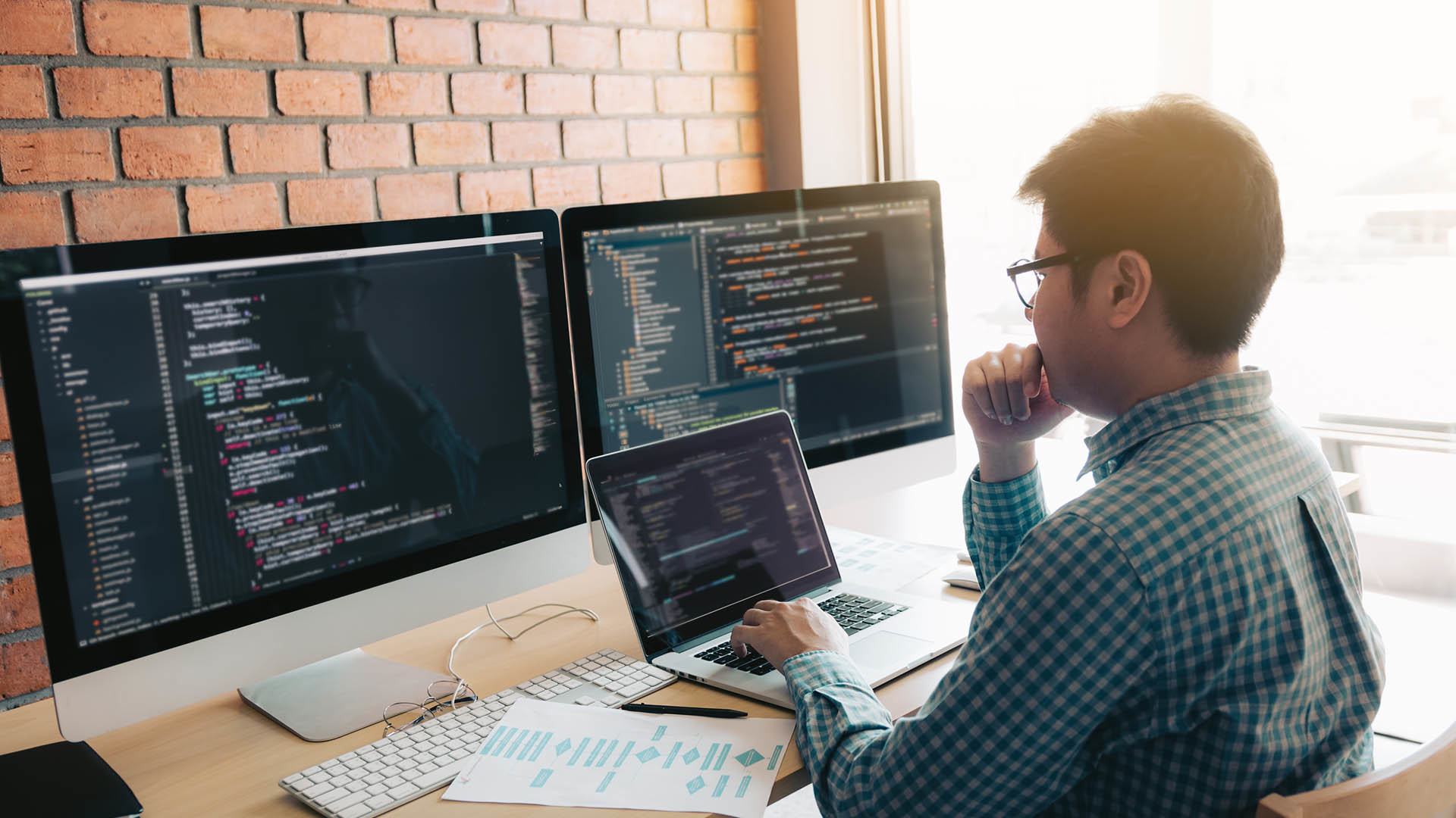 Programming Dreamstime L 141768125